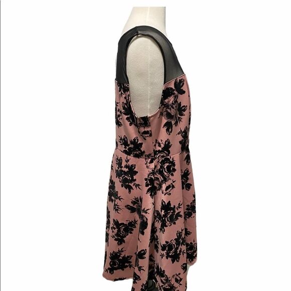 Trixxi Floral‎ Velvet Mesh Velvet Dress Pink 2X Plus - Picture 5 of 13
